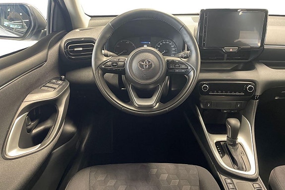 Toyota Yaris 11 of 20