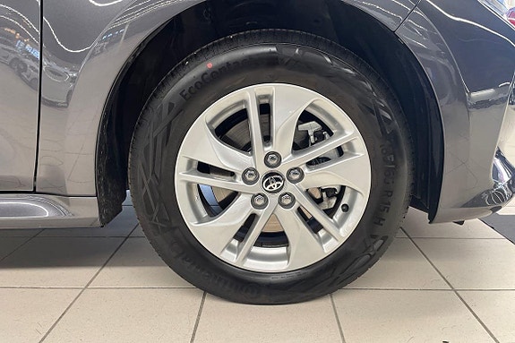 Toyota Yaris 16 of 20