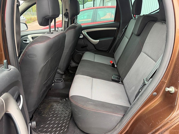 Dacia Duster 10 of 21