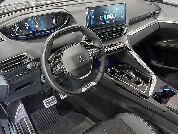 Peugeot 5008 8 of 18