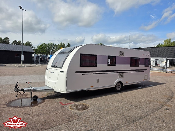 Adria ADORA 613 UT *Queenbed *Alde *El-golvvärme 18 of 19