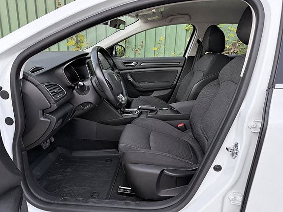 Renault Megane 13 of 14