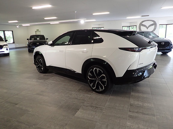 Mazda CX-6e 6 of 25