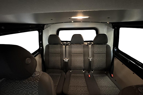 Mercedes-Benz Vito 119 9 of 16