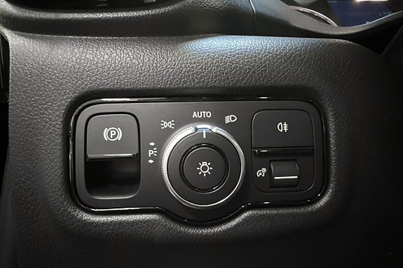 Mercedes-Benz Vito 119 15 of 16