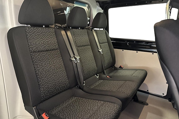 Mercedes-Benz Vito 119 11 of 16