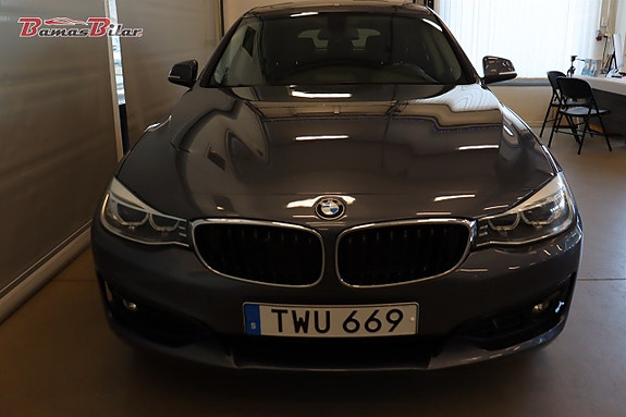 BMW 320 8 of 19