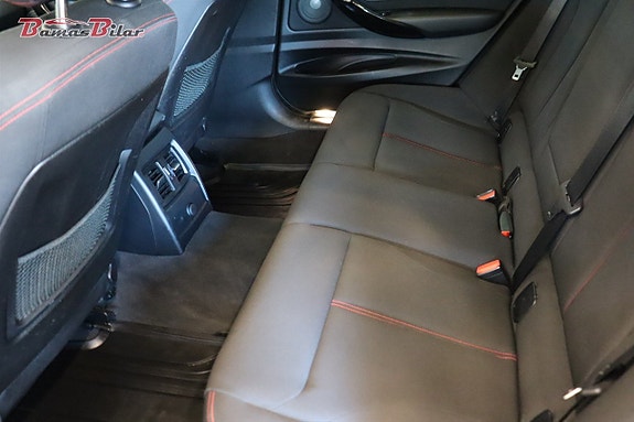 BMW 320 10 of 19