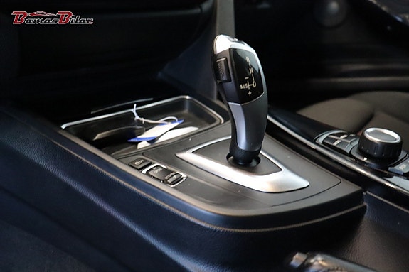 BMW 320 16 of 19