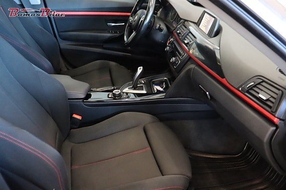 BMW 320 12 of 19