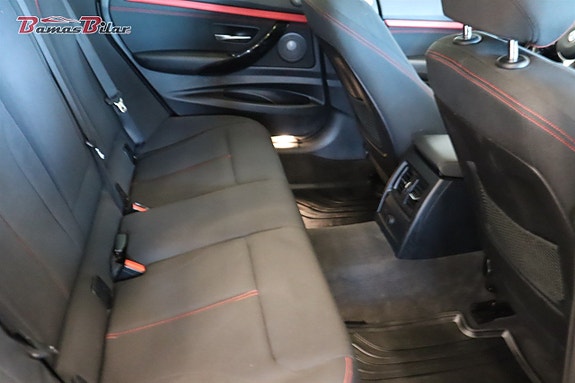 BMW 320 11 of 19