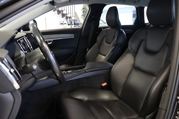 Volvo V90 Cross Country 13 of 18