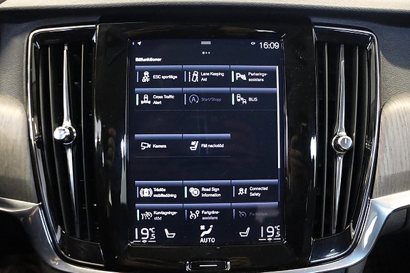 Volvo V90 Cross Country 10 of 18