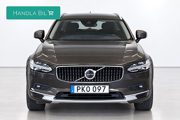 Volvo V90 Cross Country 2 of 18