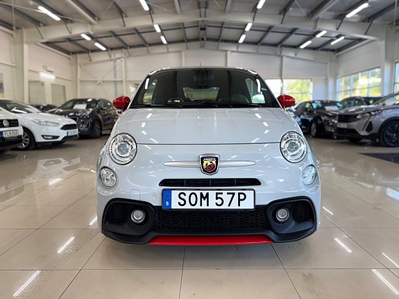 Abarth 595 2 of 22