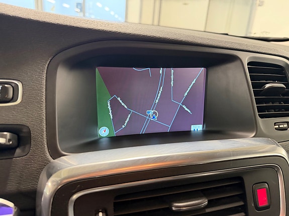 Volvo V60 15 of 16