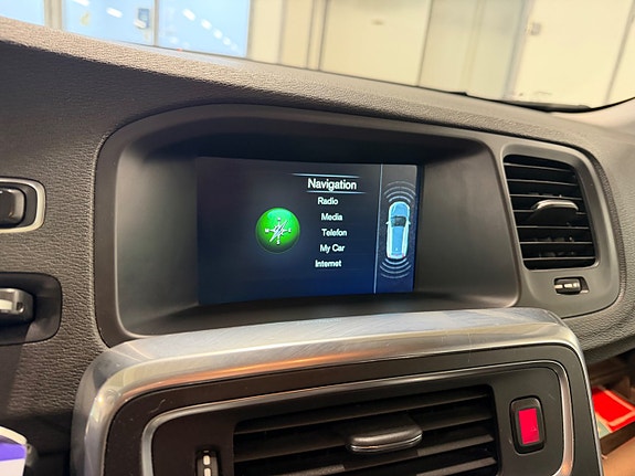 Volvo V60 16 of 16