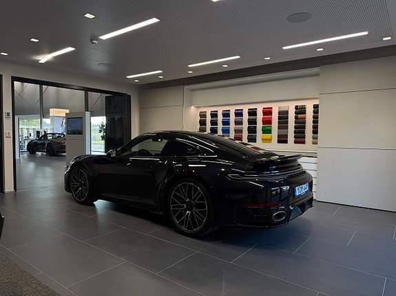 Porsche 911 Turbo S 8 of 24