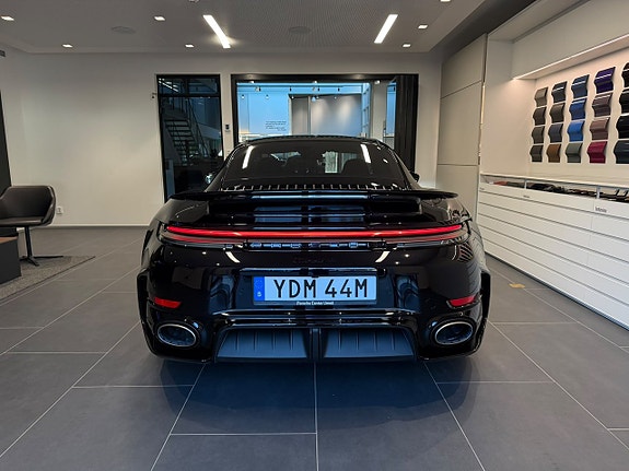Porsche 911 Turbo S 2 of 24