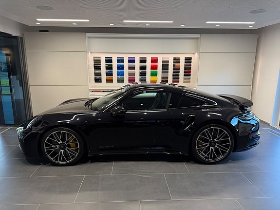 Porsche 911 Turbo S 7 of 24