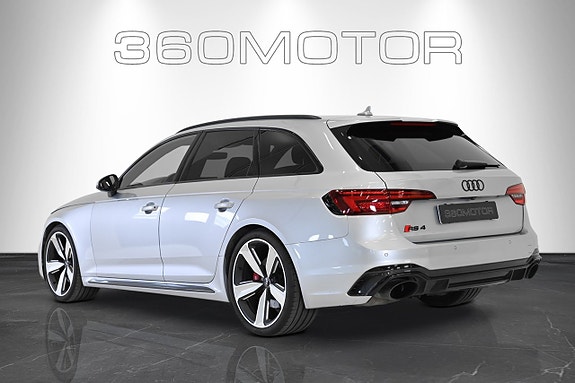Audi RS4 5 of 13