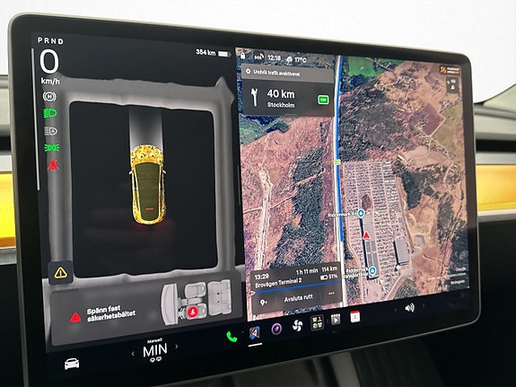 Tesla Model Y 20 of 28