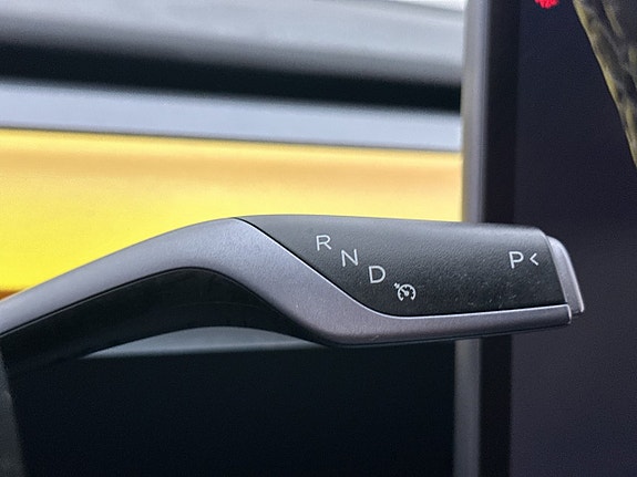 Tesla Model Y 28 of 28