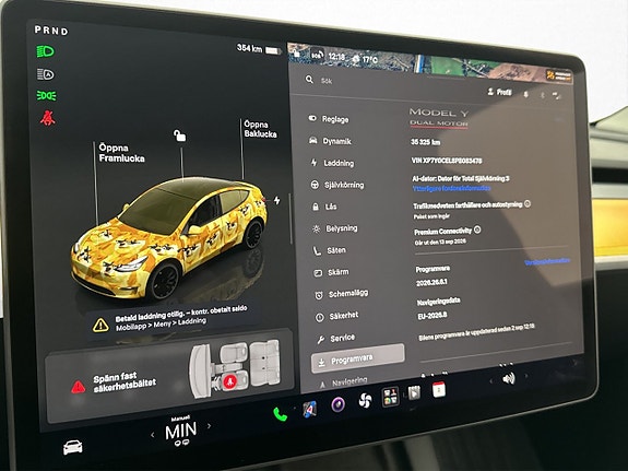 Tesla Model Y 24 of 28