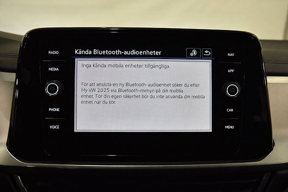 Volkswagen T-Roc 15 of 18