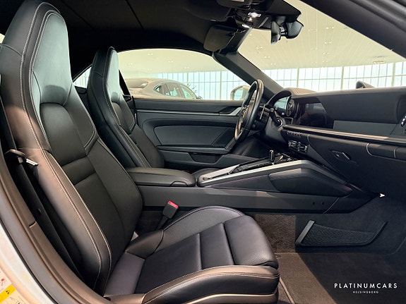Porsche 911 6 of 22