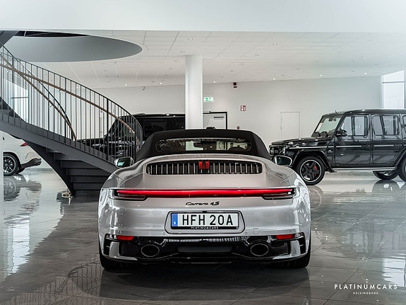Porsche 911 4 of 22