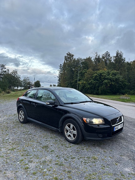 Volvo C30 2 of 7
