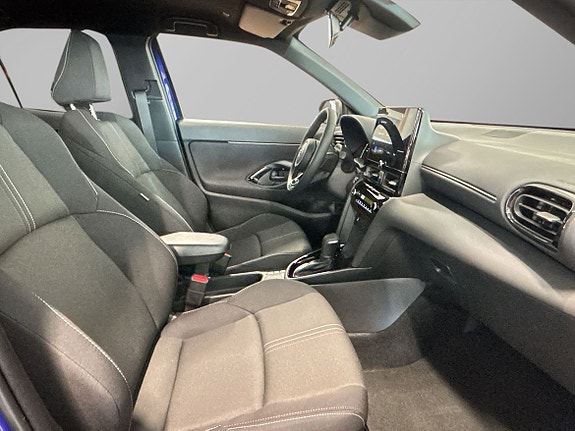 Toyota Yaris Cross 8 of 25