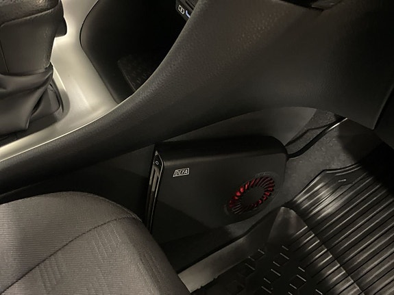 Toyota Yaris 16 of 16
