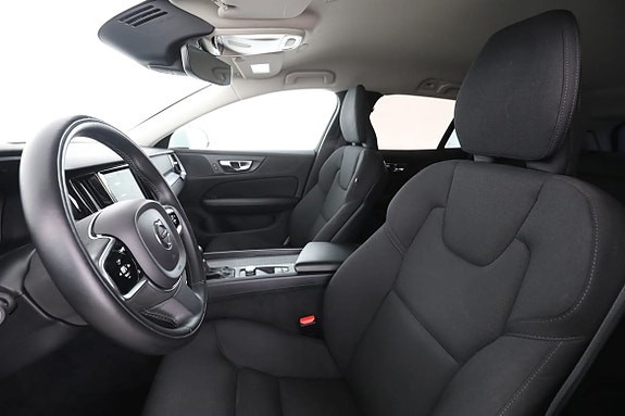 Volvo V60 12 of 30