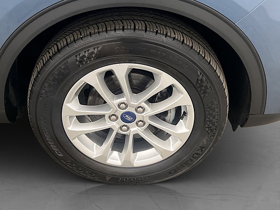 Ford Kuga 28 of 28
