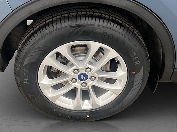 Ford Kuga 27 of 28