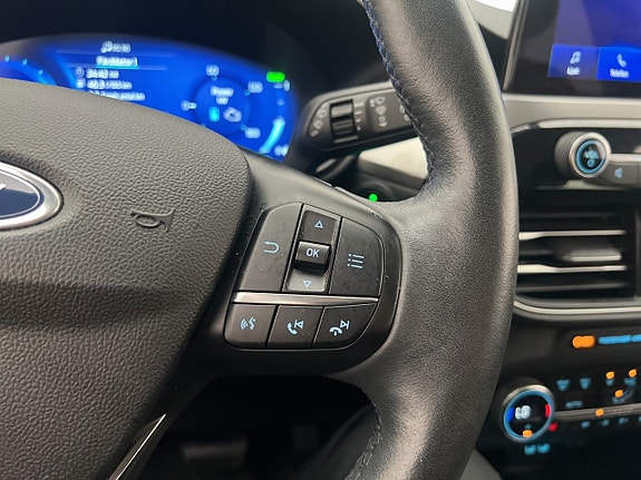 Ford Kuga 22 of 28
