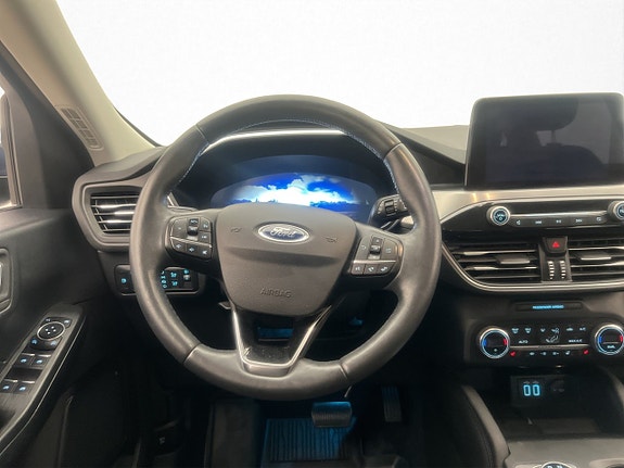 Ford Kuga 13 of 28