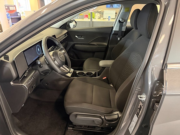 Hyundai Kona 6 of 9