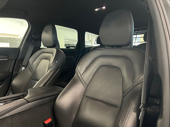 Volvo V90 Cross Country 10 of 29