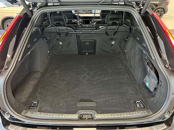 Volvo V90 Cross Country 25 of 29
