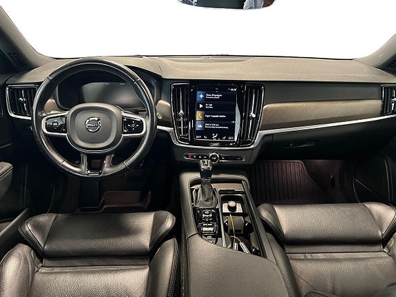 Volvo V90 Cross Country 14 of 29