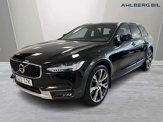 Volvo V90 Cross Country 4 of 29