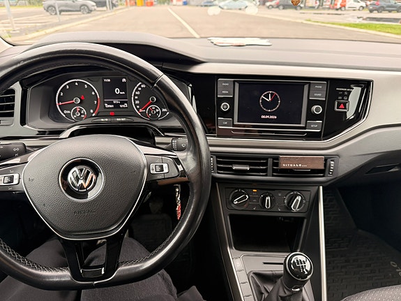 Volkswagen Polo 11 of 18