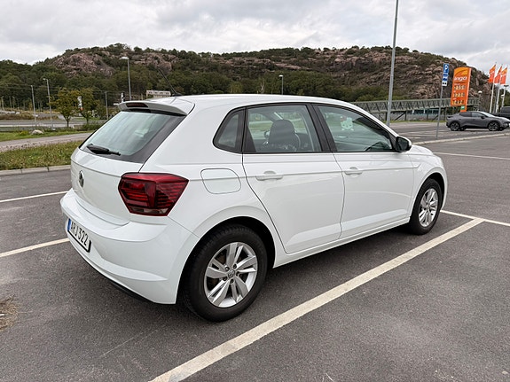 Volkswagen Polo 9 of 18