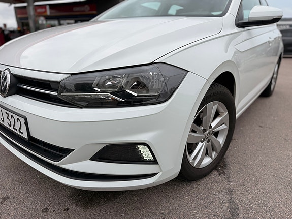 Volkswagen Polo 4 of 18