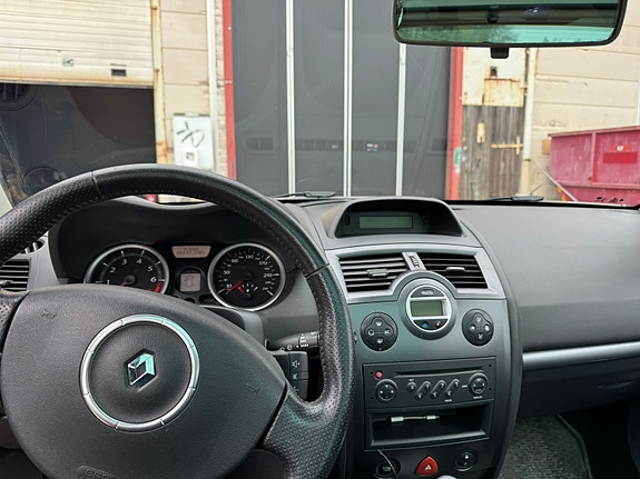 Renault Megane II 5 of 7