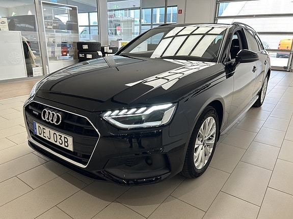 Audi A4 3 of 27