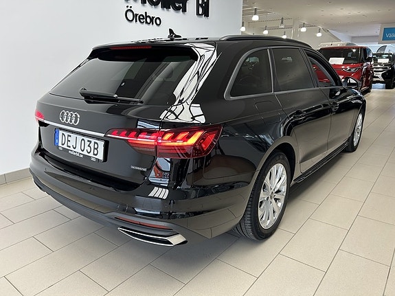 Audi A4 5 of 27